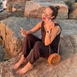 Meet your Posher, Dwana